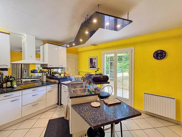Appartement Cosne Cours Sur Loire 5 pièce(s) 155.80 m2