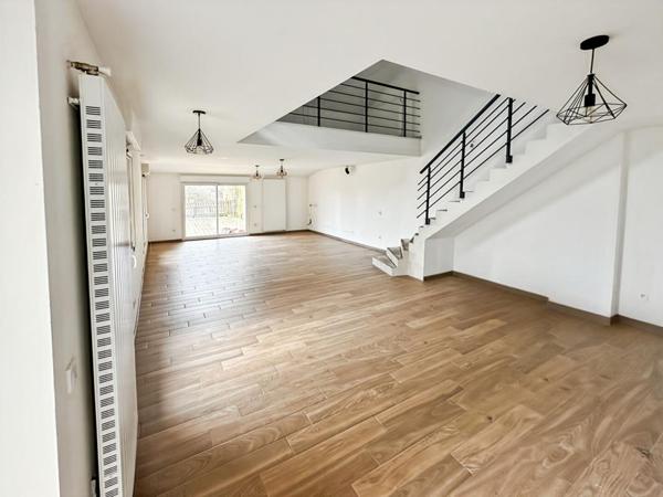 Maison ancienne entièrement rénovée à Villers Semeuse