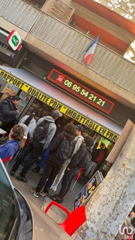 Fast food for sale 55 m² Marseille 5