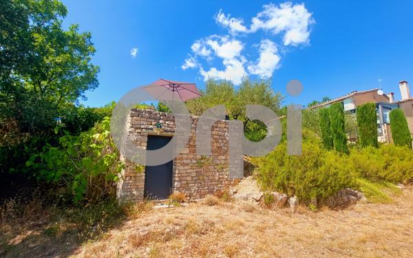 Maison à vendre    3 pièces • 186,35 m2 Reillanne