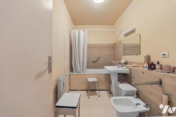 Appartement familial + cave & Parking