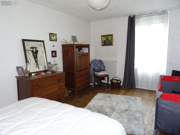 Immeuble à vendre à Chauvigny dans la Vienne (86300), ref : 2534