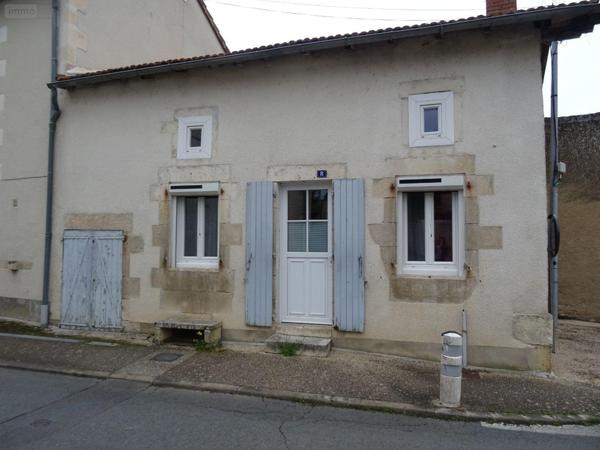Immeuble à vendre à Chauvigny dans la Vienne (86300), ref : 2534