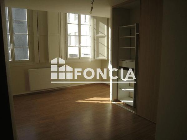 Location Appartement 2 pièces 46.99 m² - 14 PLACE DU 8 MAI 1945 Castres 81100