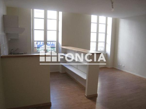 Location Appartement 2 pièces 46.99 m² - 14 PLACE DU 8 MAI 1945 Castres 81100
