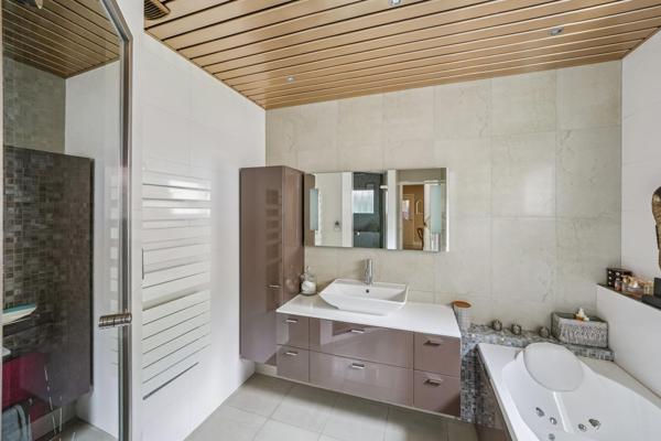 Talence Mairie – Maison de charme avec jardin, studio indépendant et garage double