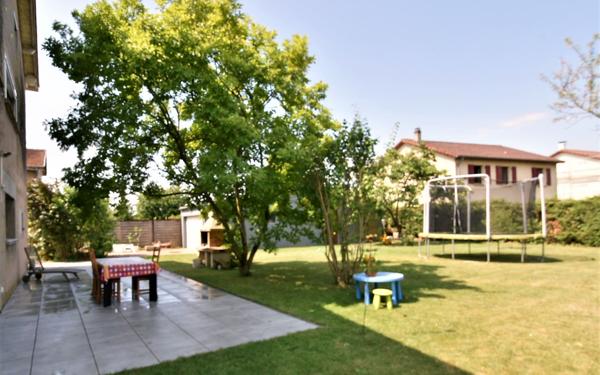 Maison à vendre    6 pièces • 205,86 m2 Thionville