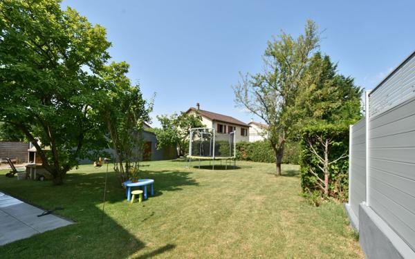 Maison à vendre    6 pièces • 205,86 m2 Thionville