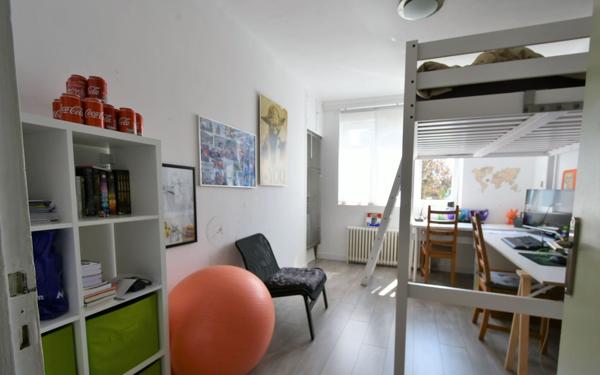 Maison à vendre    6 pièces • 205,86 m2 Thionville