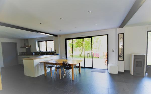 Maison à vendre    6 pièces • 205,86 m2 Thionville