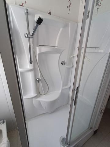 Plougasnou (29630) Plougasnou coeur du bourg, maison 5 chambres sur 1000 m2 de jardin sud.