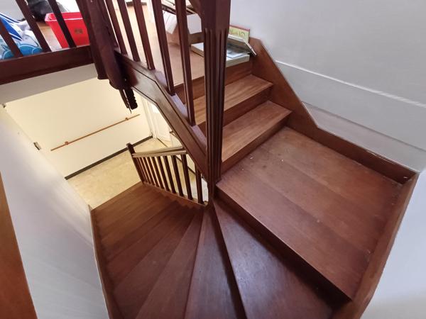 Plougasnou (29630) Plougasnou coeur du bourg, maison 5 chambres sur 1000 m2 de jardin sud.