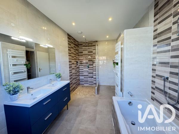 Maison à vendre 5 pièces 138 m² Saint-Martin-de-Hinx