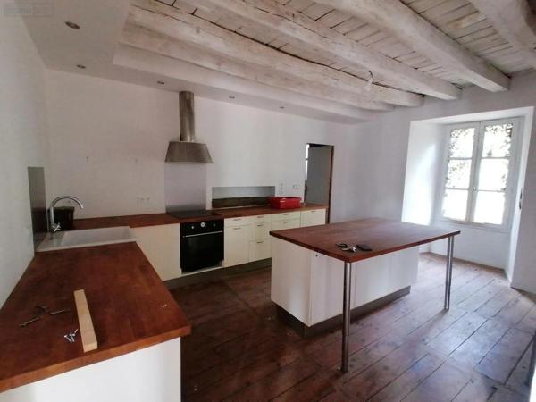 Achat - Immeuble Bain-de-Bretagne 35470 10 pièces 321 m 2 1062 m 2