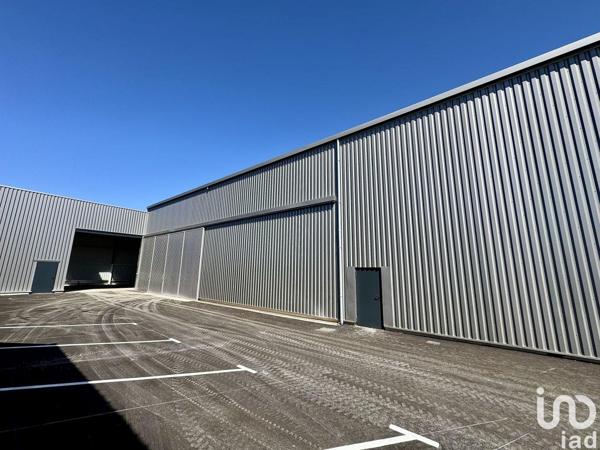 Location hangar 500 m² Orange