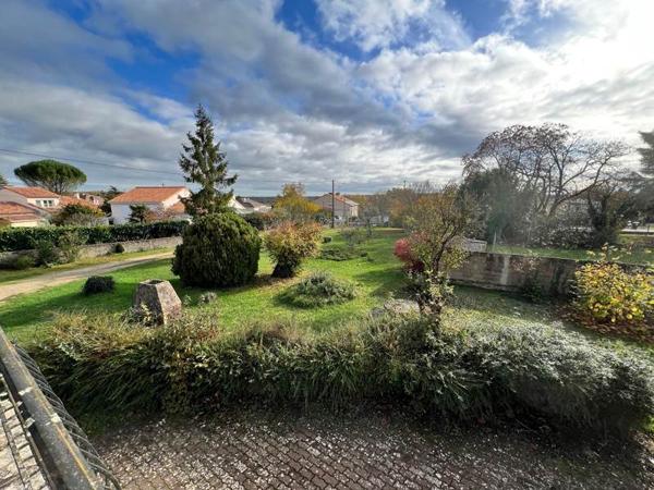 Maison à vendre |  Saint-Benoît |  5 pièces | 148 m²