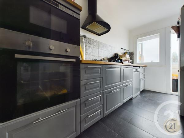 Appartement T4 à vendre  4 pièces - 78,64 m2 LA GARDE - 83