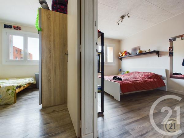 Appartement T4 à vendre  4 pièces - 78,64 m2 LA GARDE - 83