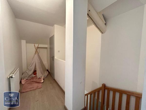 Appartement à louer 4 pièces 75m²