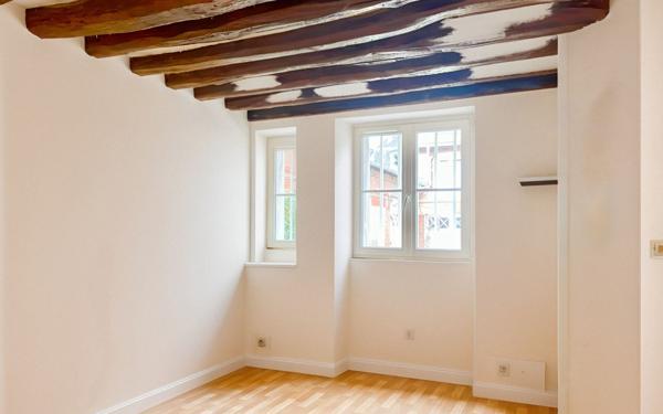 Appartement à vendre    2 pièces • 25,03 m2 Versailles
