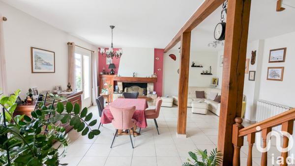Maison à vendre 6 pièces 127 m² Pontault-Combault