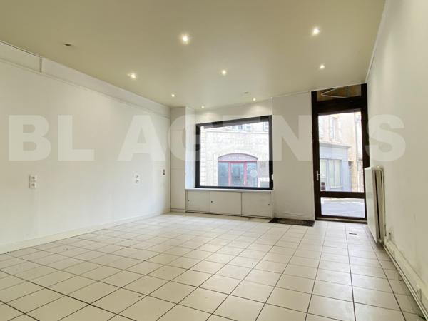 Immeuble de rapport avec local et logement – Hyper centre de Blaye –