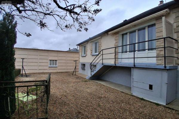 Maison à vendre à Breteuil dans l'Eure (27160), ref : 11162/48