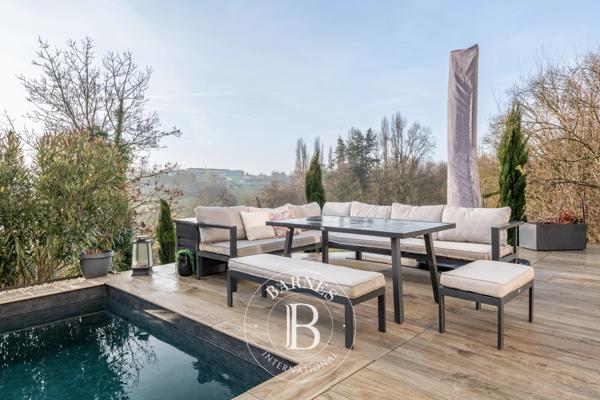 Sainte-Foy-lès-Lyon, Maison 5 Chambres -  212 m² à vendre