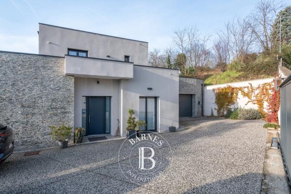 Sainte-Foy-lès-Lyon, Maison 5 Chambres -  212 m² à vendre