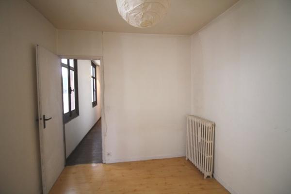 Immeuble
                                                                                                                                                
                                                                                                                                                
                                                                                                                                                
                                                    
                                                                                                                                                                                                                                                                                                                        100  m²                                                                                                                                                                                                         2 etage(s)