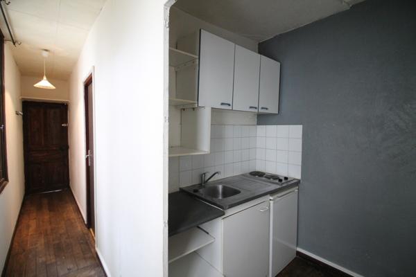 Immeuble
                                                                                                                                                
                                                                                                                                                
                                                                                                                                                
                                                    
                                                                                                                                                                                                                                                                                                                        100  m²                                                                                                                                                                                                         2 etage(s)