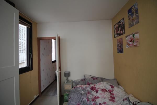 Immeuble
                                                                                                                                                
                                                                                                                                                
                                                                                                                                                
                                                    
                                                                                                                                                                                                                                                                                                                        100  m²                                                                                                                                                                                                         2 etage(s)
