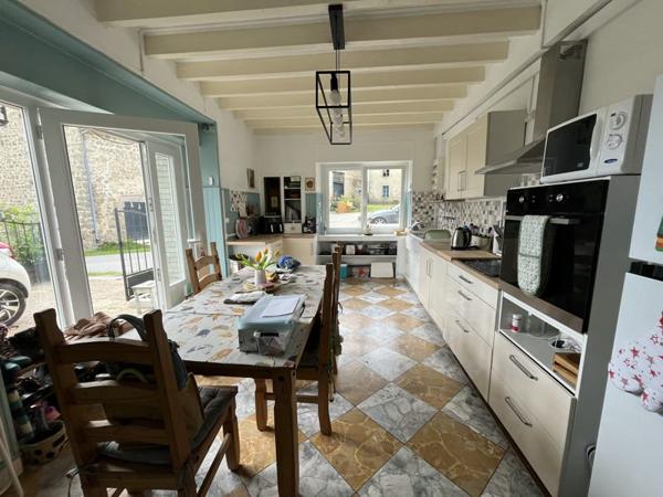 Maison à vendre |  Saint-Hilaire-la-Plaine |  5 pièces | 129 m²