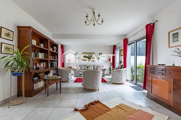 Maison moderne livrée en 2019 – 4 chambres et un bureau – Au calme d’une impasse