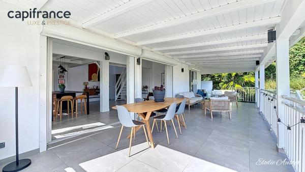 Villa contemporaine vue mer et un appartement T3