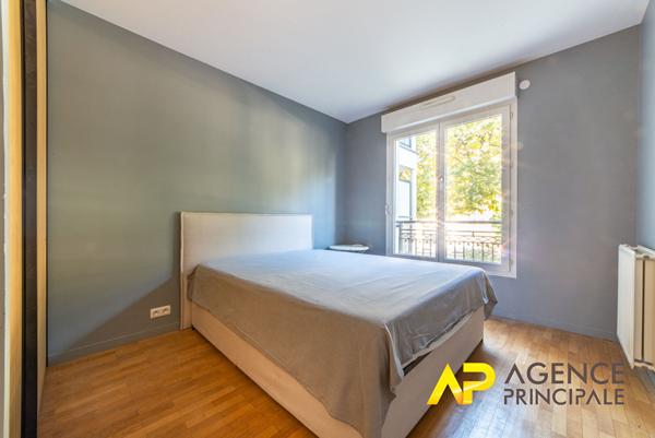 Appartement La Garenne Colombes 3 pièces 64.25 m2 €525 000 ** - Référence 445CLR