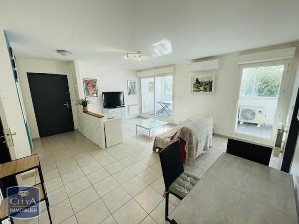 Appartement à louer 2 pièces 48.4m²