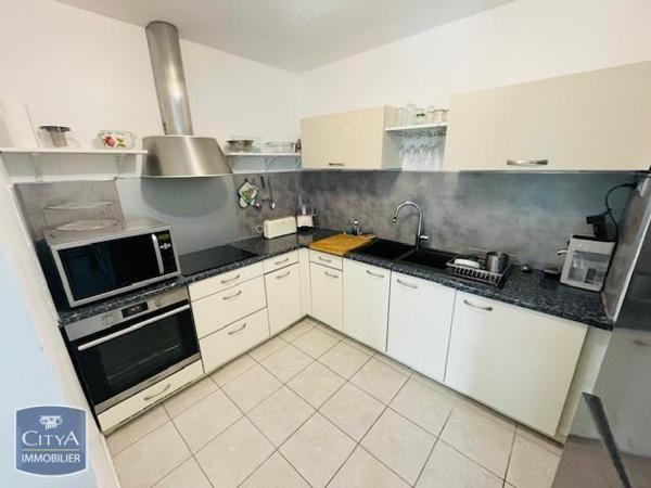 Appartement à louer 2 pièces 48.4m²