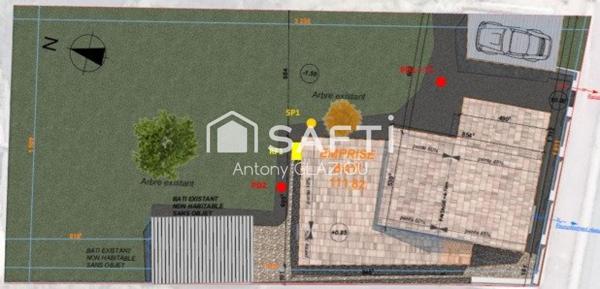 Terrain constructible (?> 200m2) et piscinable