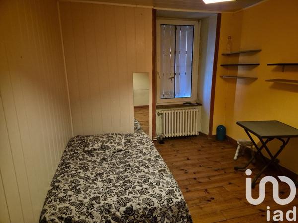 Maison 7 pièces de 200 m² à Callac (22160)