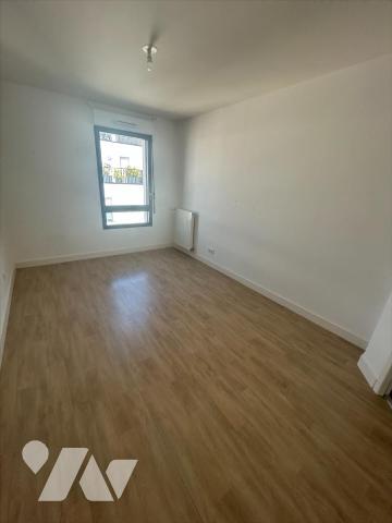 Lorient , T3 avec terrasse