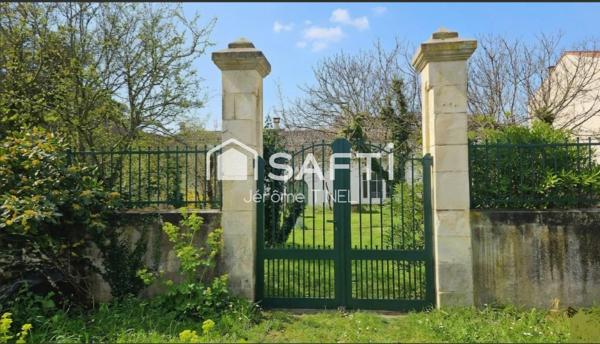 Maison de charme avec immense jardin piscinable