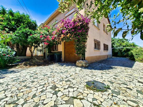 Maison 3 faces à rénover