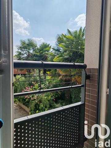 Apartment for sale 3 rooms 64 m² Bois-Colombes