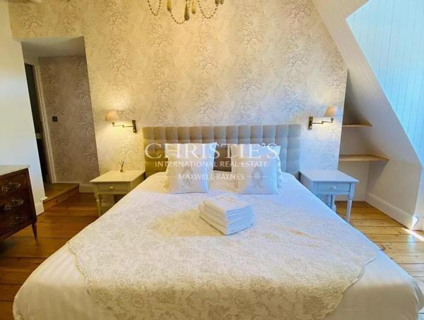 Magnifique château du XIXe siècle rénové, au charme intemporel, aux portes de Bordeaux