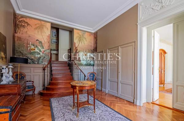 Magnifique château du XIXe siècle rénové, au charme intemporel, aux portes de Bordeaux