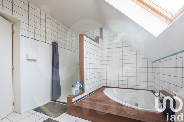 Maison à vendre 6 pièces 241 m² Valmont