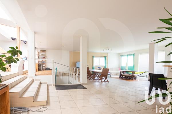 Maison à vendre 6 pièces 241 m² Valmont