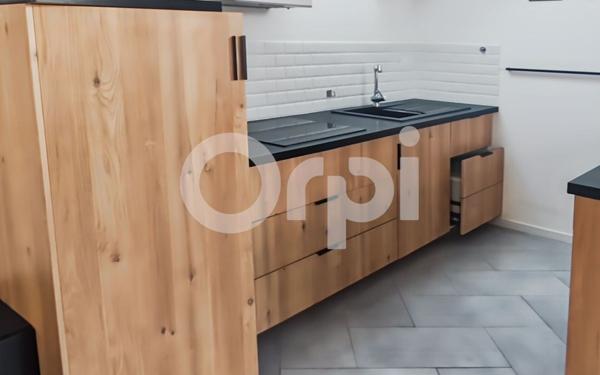 Appartement à louer    2 pièces •  Saint-Mesmes