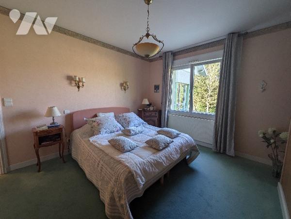 LA GRANGE AUX BOIS - Pavillon en parfait état de 201m² avec terrain de 5711m²